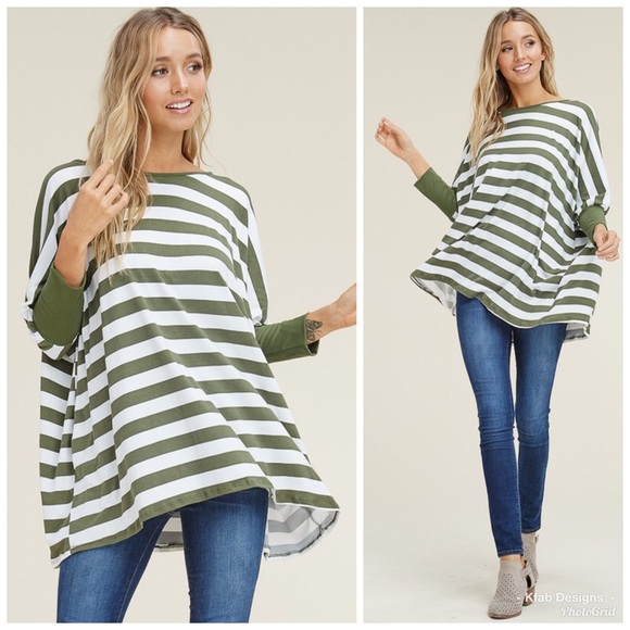 Tops - 🛍LAST 1! 😊Oversized Striped Tunic!